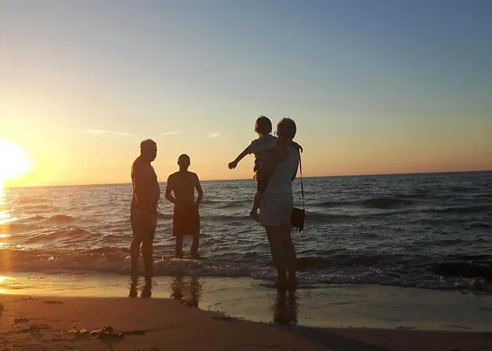 Letniskowe Wiktorek * Dziwnówek