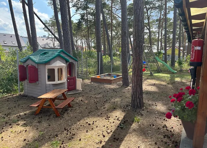 Letniskowe Wiktorek Сasa de vacaciones Dziwnówek